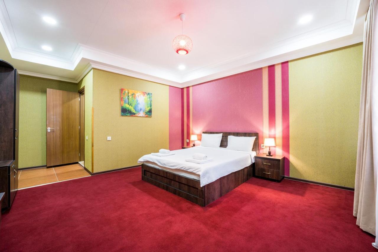 Georgian House Hotel Kutaiszi Kültér fotó