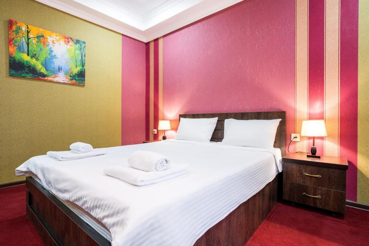 Georgian House Hotel Kutaiszi Kültér fotó