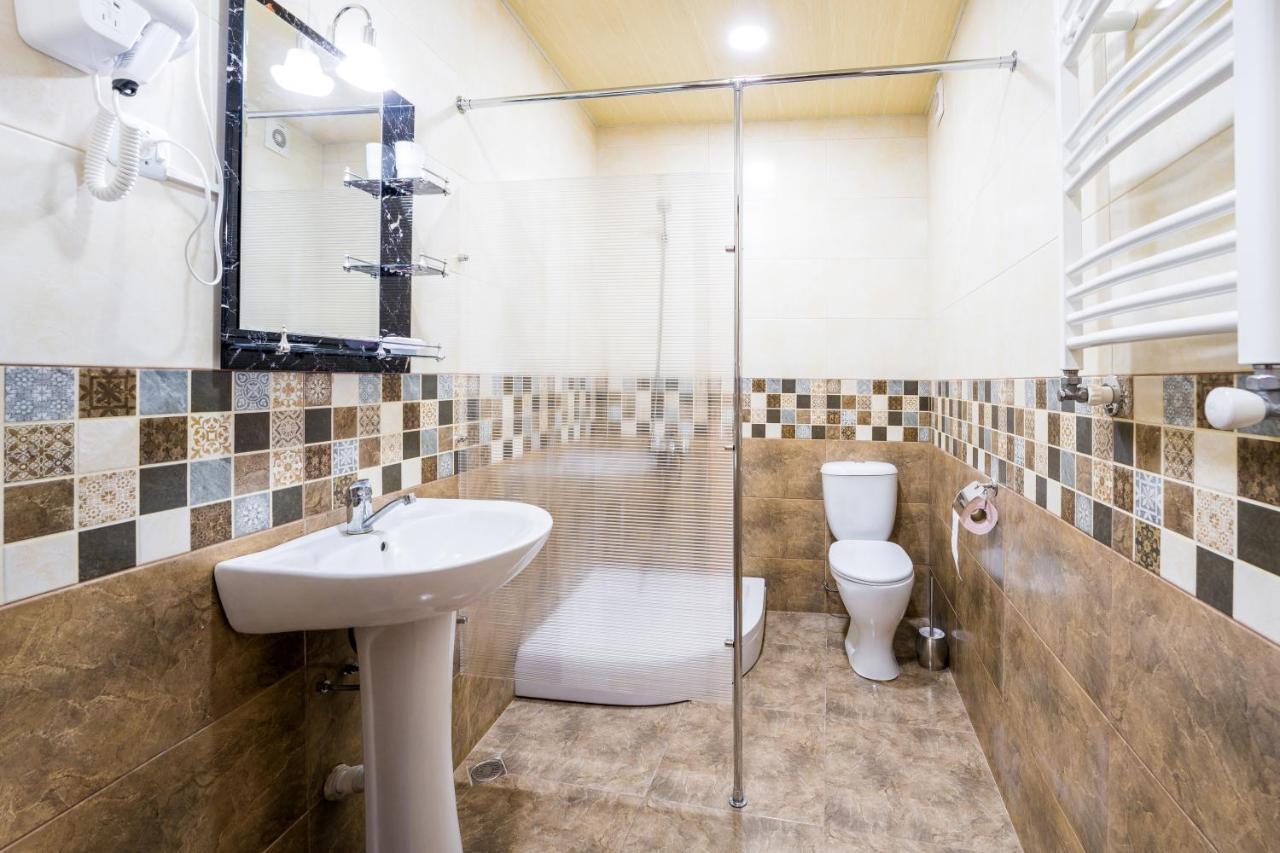 Georgian House Hotel Kutaiszi Kültér fotó