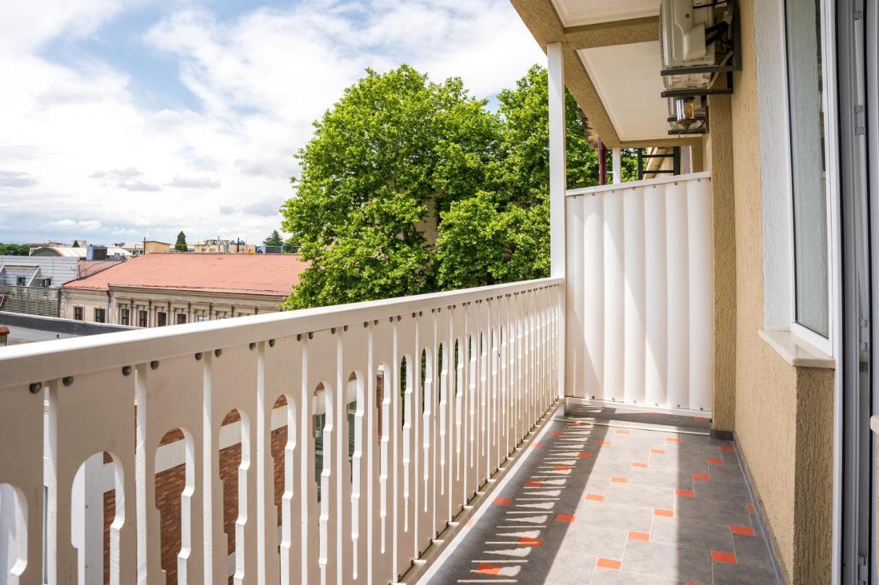 Georgian House Hotel Kutaiszi Kültér fotó