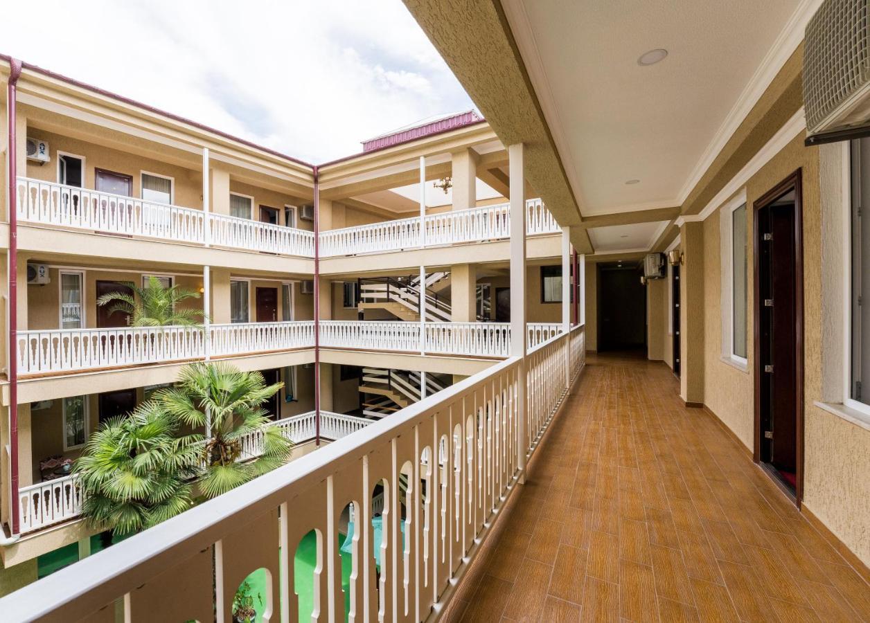 Georgian House Hotel Kutaiszi Kültér fotó