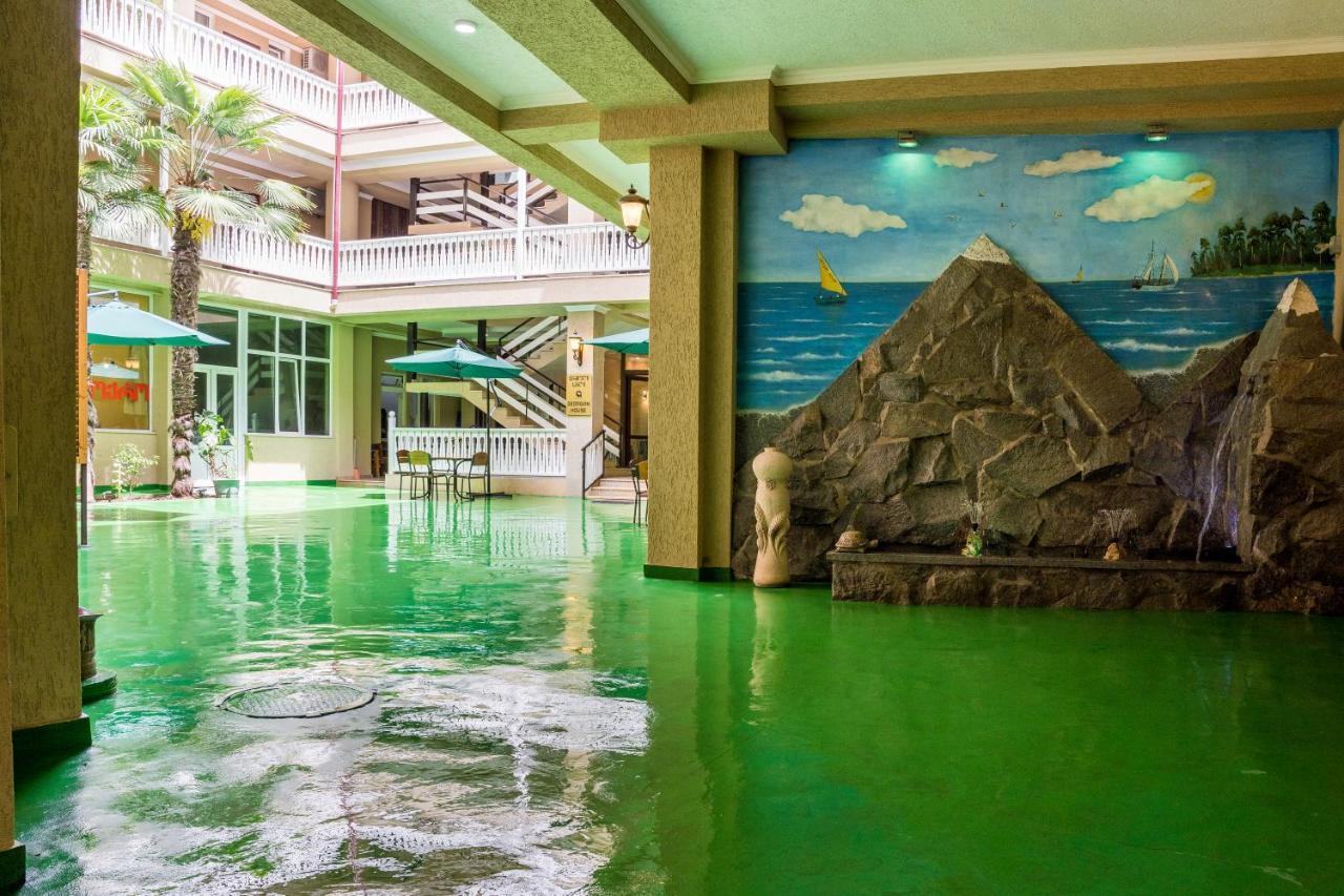 Georgian House Hotel Kutaiszi Kültér fotó